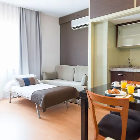 Apart-hotel Senator 3*