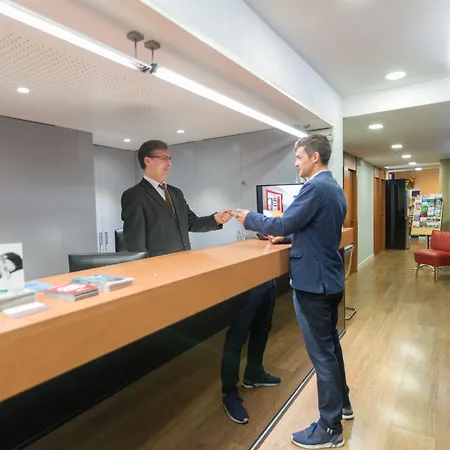 Aparthotel Senator 3*
