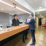 Senator 3*